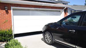 Can You Warm Up Car In Garage With Door Open