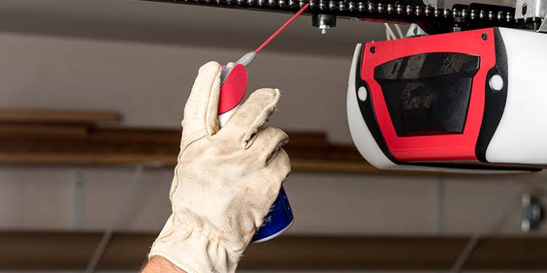How Tight Should Chain Be On Garage Door Opener