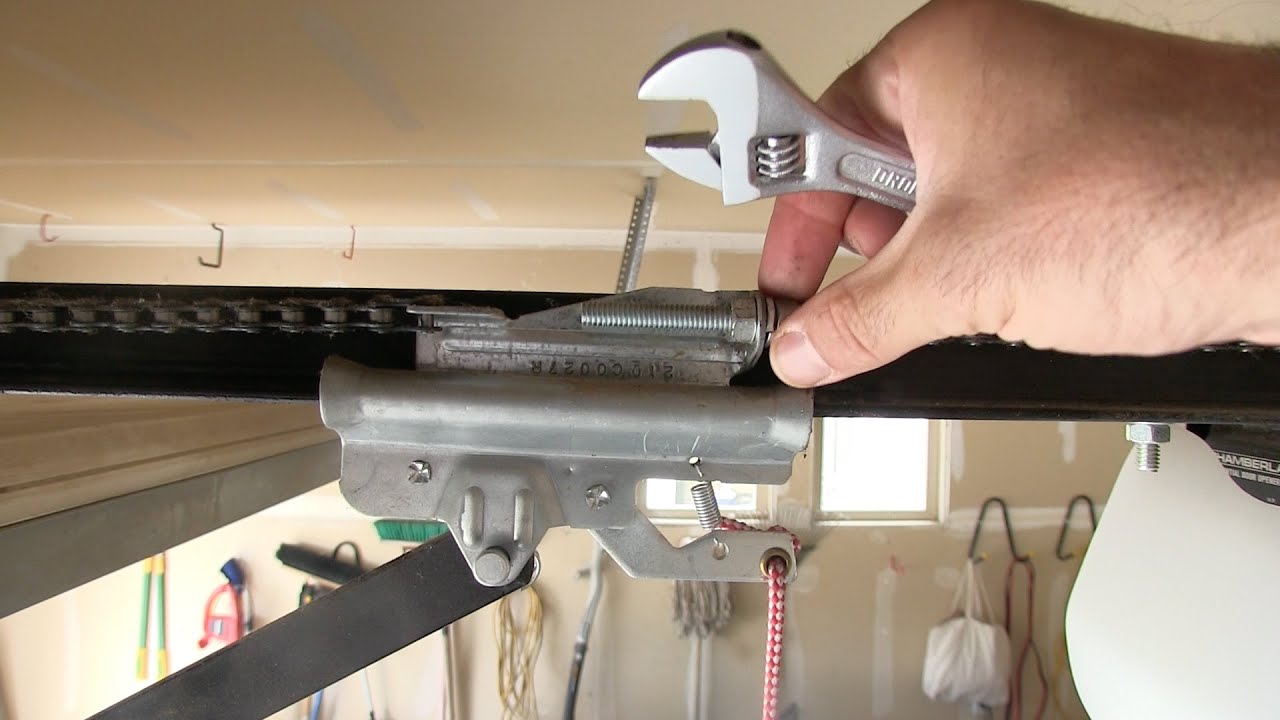 How To Put Garage Door Chain Back On Sprocket