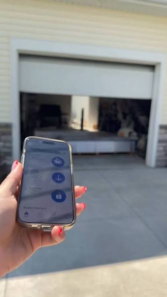 Can I Close My Garage Door With My Phone