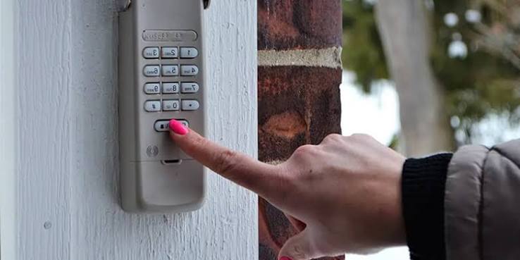 Can You Change The Code On Your Garage Door Opener