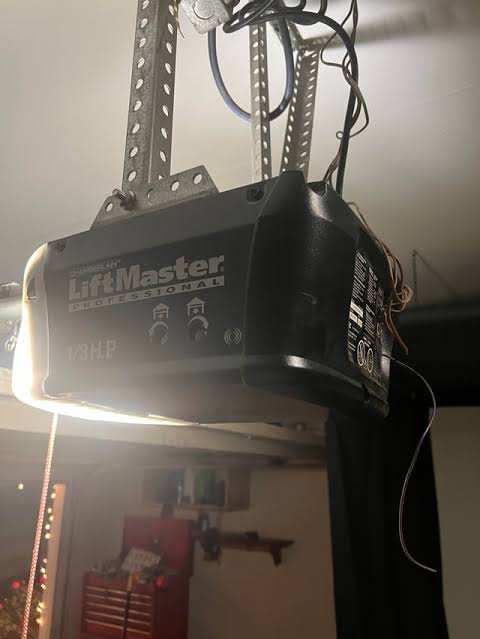 Chamberlain Liftmaster Professional 1 3 Hp Garage Door Opener