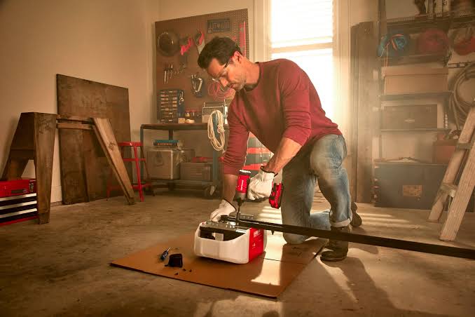 Craftsman 1.25 Hp Belt Drive Smart Garage Door Opener
