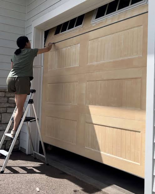 Do You Need To Prime A Garage Door Before Painting