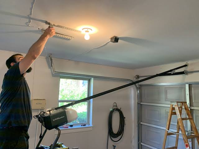Does Lowes Or Home Depot Install Garage Door Openers