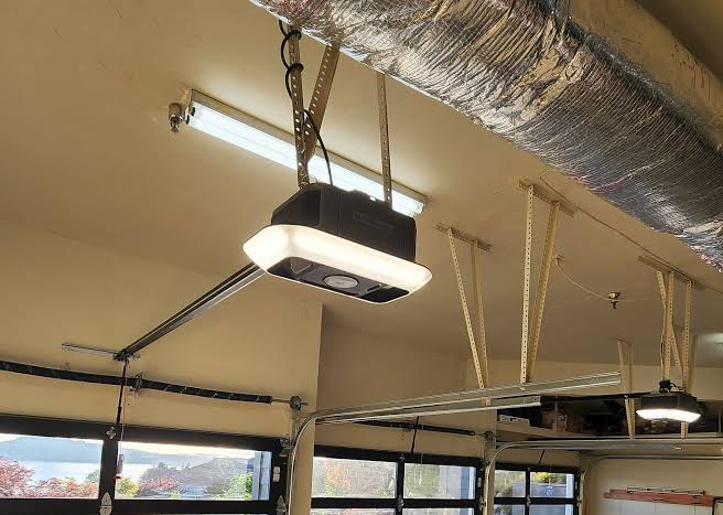 Garage Door Opener Light Blinks But Does Not Open
