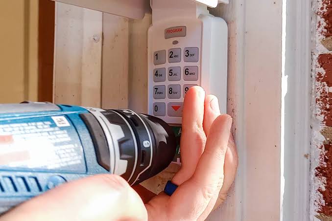 Genie Garage Door Opener Keypad Not Working After Battery Change