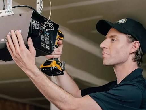 How To Know Which Garage Door Opener To Buy