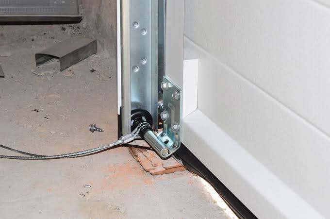 How To Replace The Cables On A Garage Door