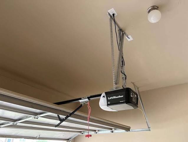 Liftmaster Garage Door Keeps Opening And Closing By Itself