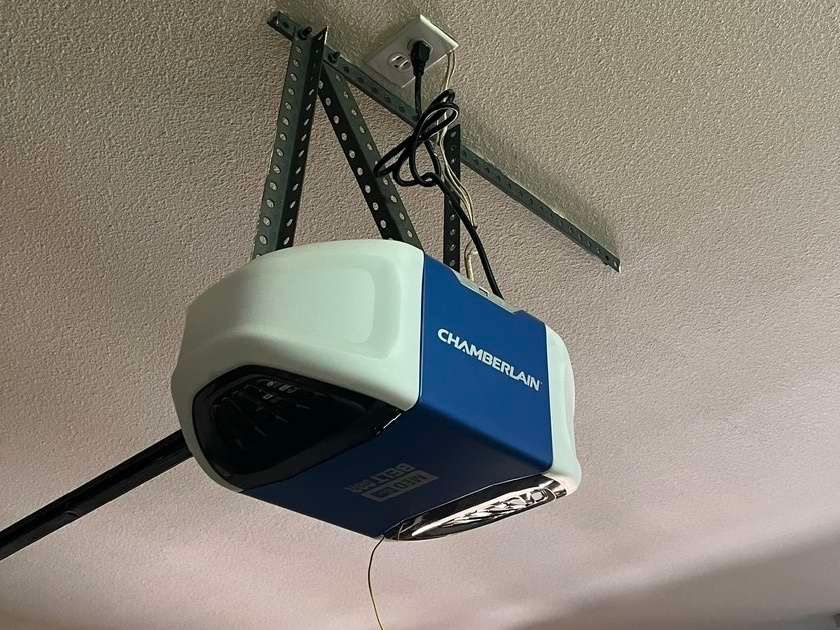 Why Is There No Power To My Garage Door Opener