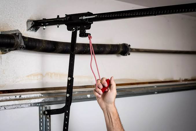 How Do I Open A Garage Door With No Power