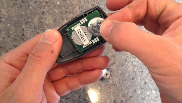 How To Change Battery In Chamberlain Garage Door Opener Remote