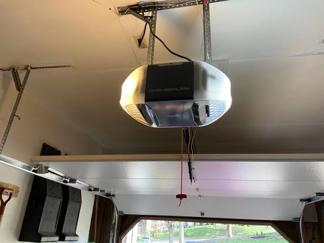 How To Change Light Bulb On Chamberlain Garage Door Opener