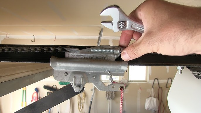 How To Move The Chain On A Garage Door Opener