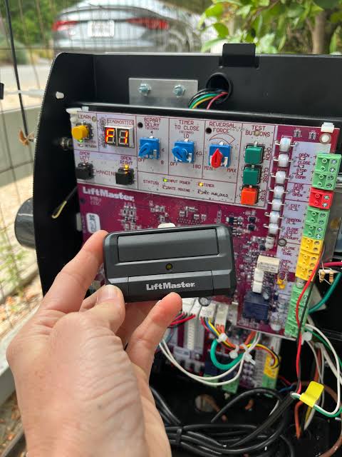 How To Program A Liftmaster Security 2.0 Garage Door Opener